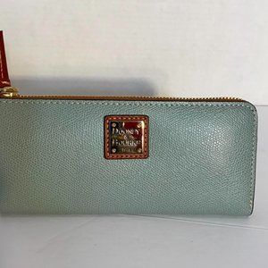 Dooney & Bourke Pebble Grain Pebble Grain Large Zip Around Wristlet Wallet
